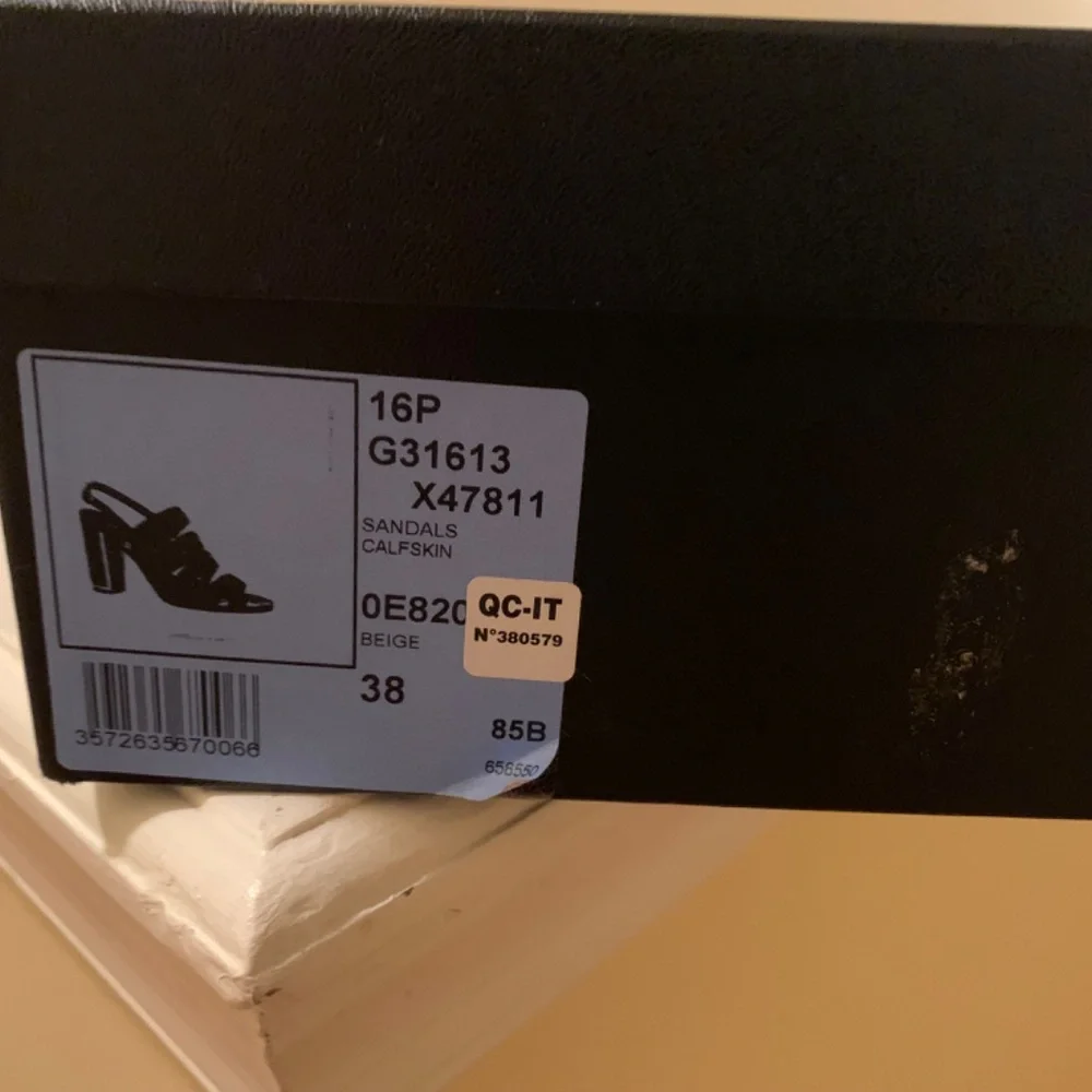 Chanel Nude Block Heel - Picture 8 of 11